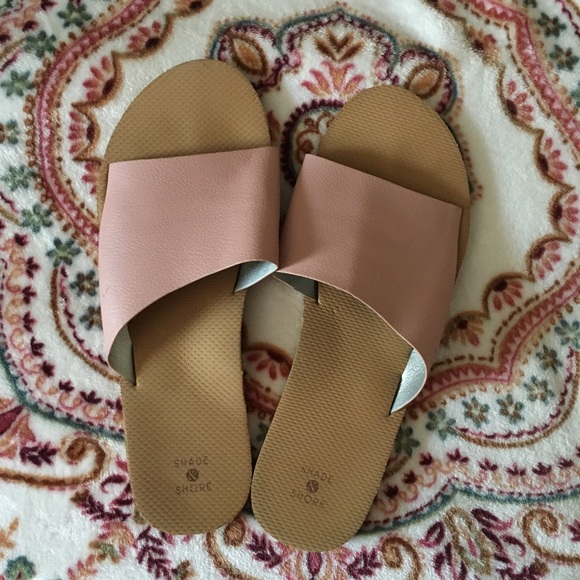 Shade & Shore Mauve Sandals - Picture 1 of 5